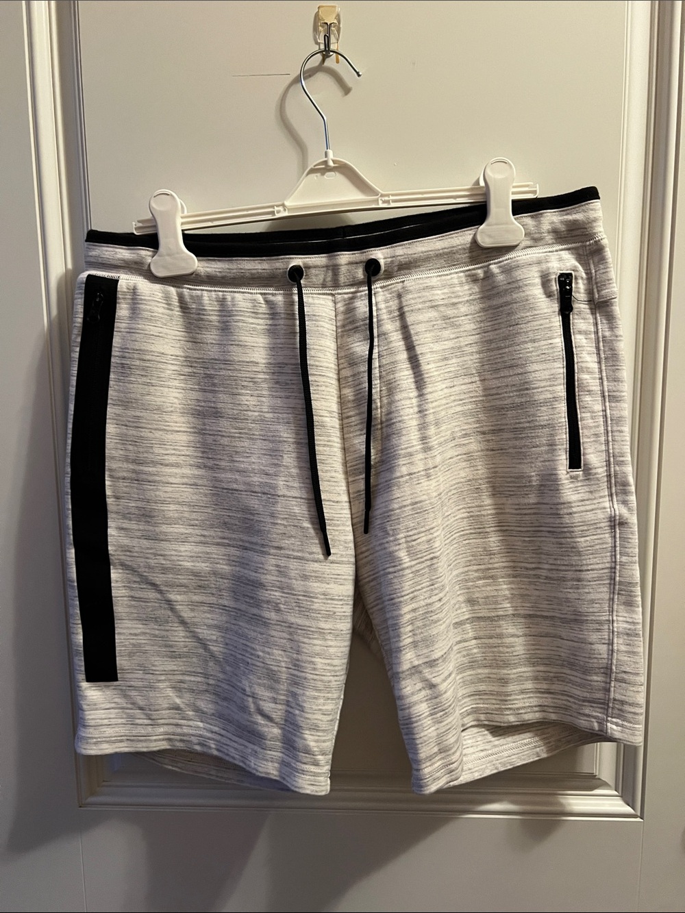 Men's Gray Heather Tech Knit Drawstring Shorts